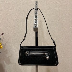 NWOT, “Tommy Hilfiger” Handbag. Color - Black Monogram.